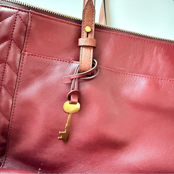 Fossil Rachel Leather Tote with Zipper - Picture 3 of 8